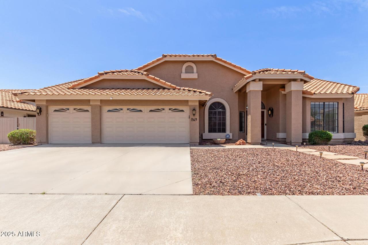 869 W Emerald Island Dr., Gilbert, AZ 85233