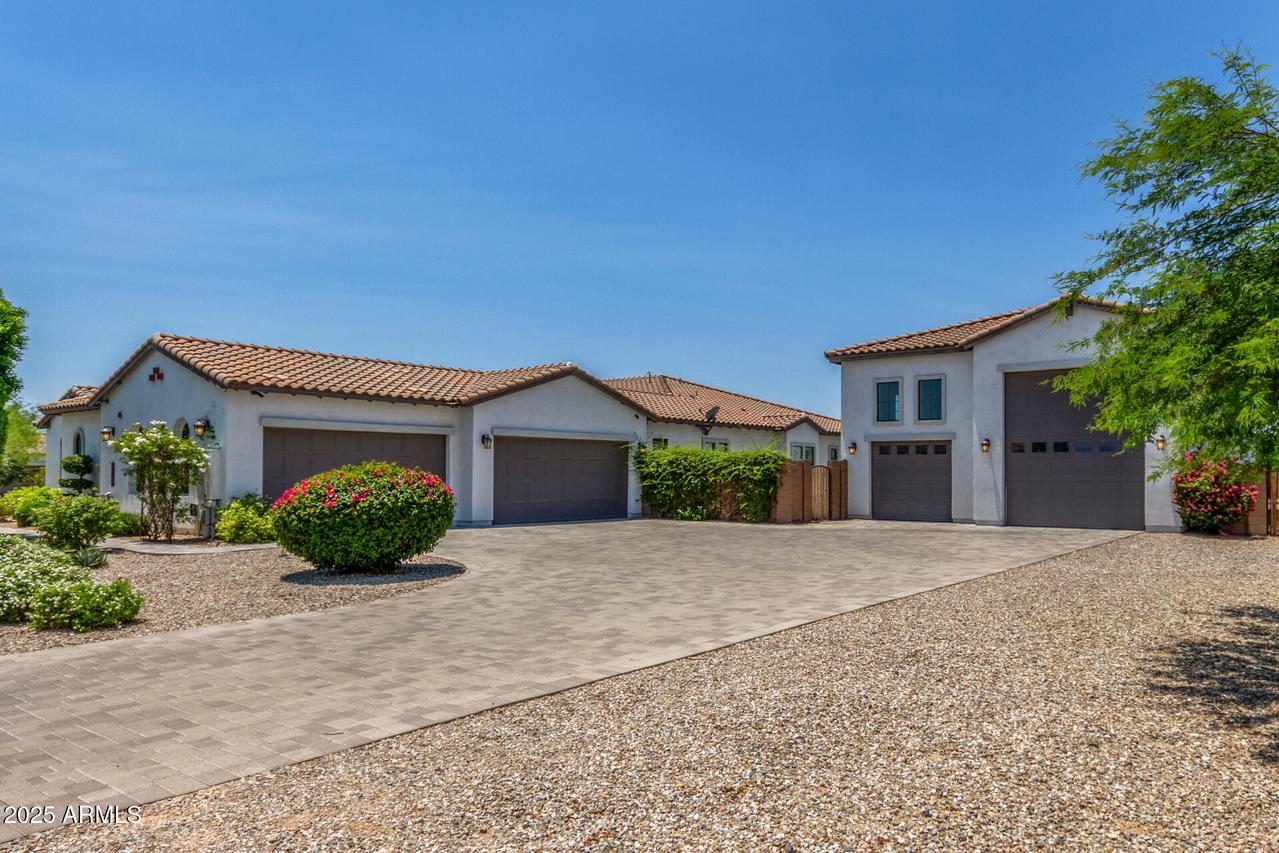 24372 N 96th Ln., Peoria, AZ 85383