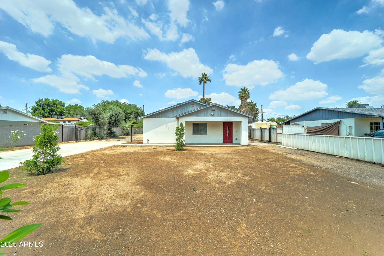 2148 W Hayward Ave., Phoenix, AZ 85021