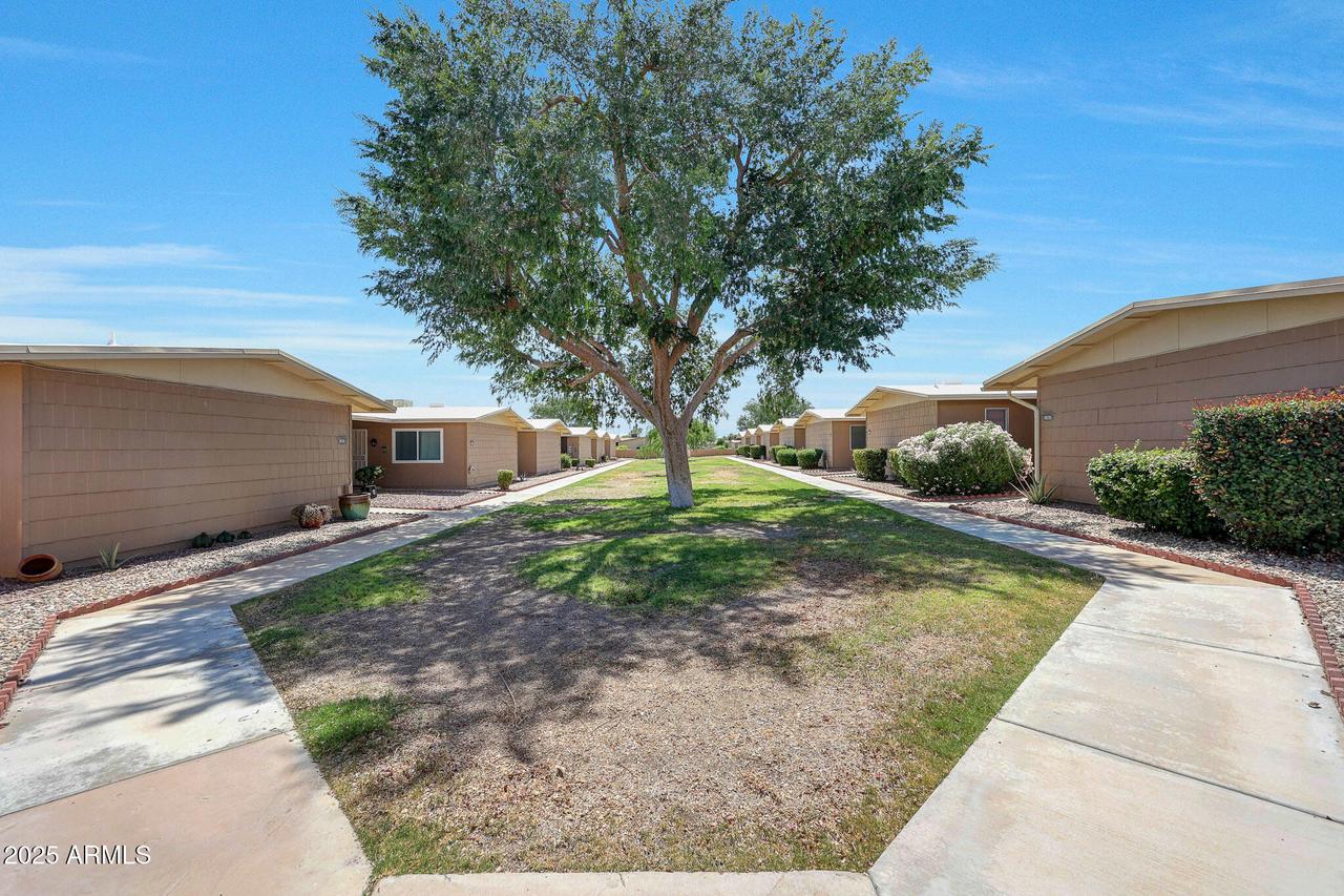 17843 N 99th Dr., Sun City, AZ 85373