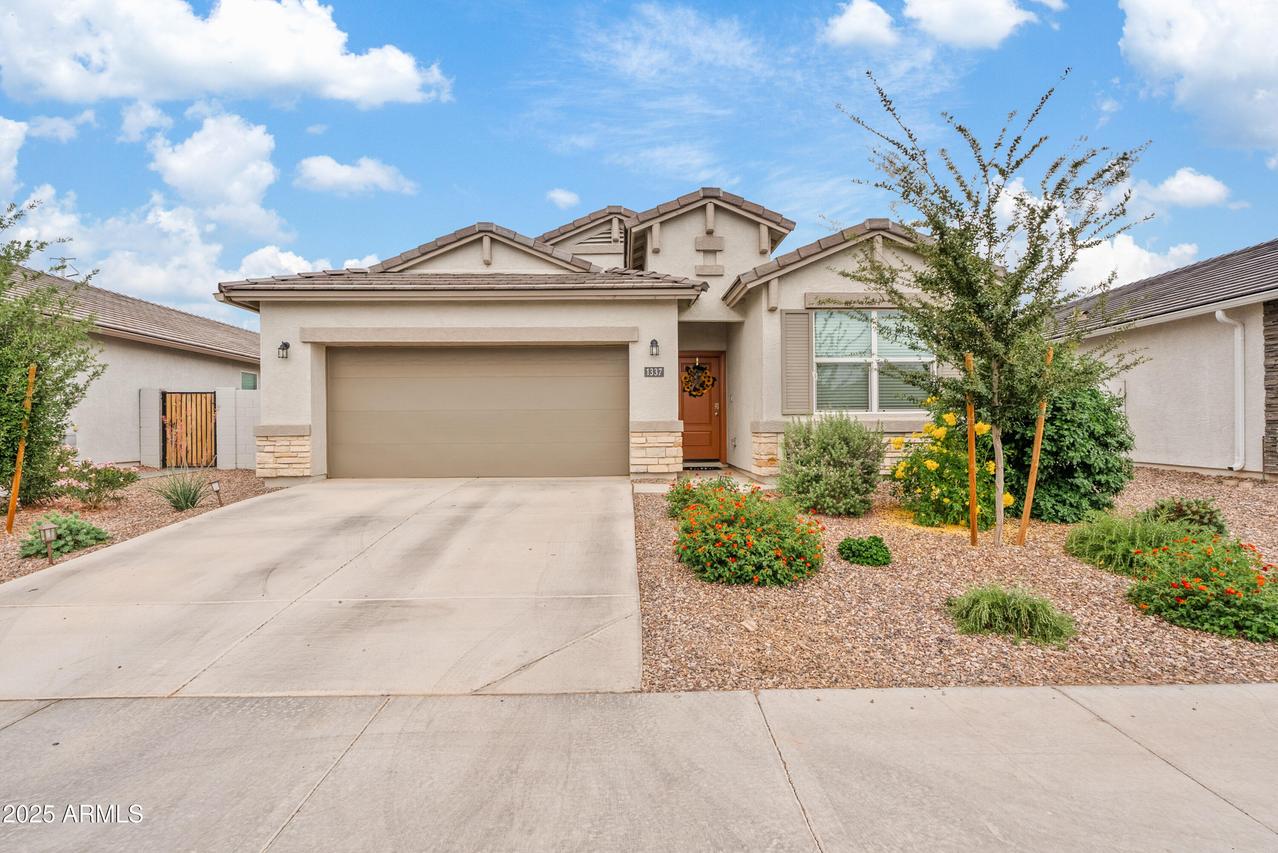 1337 W Highland Rd., San Tan Valley, AZ 85143