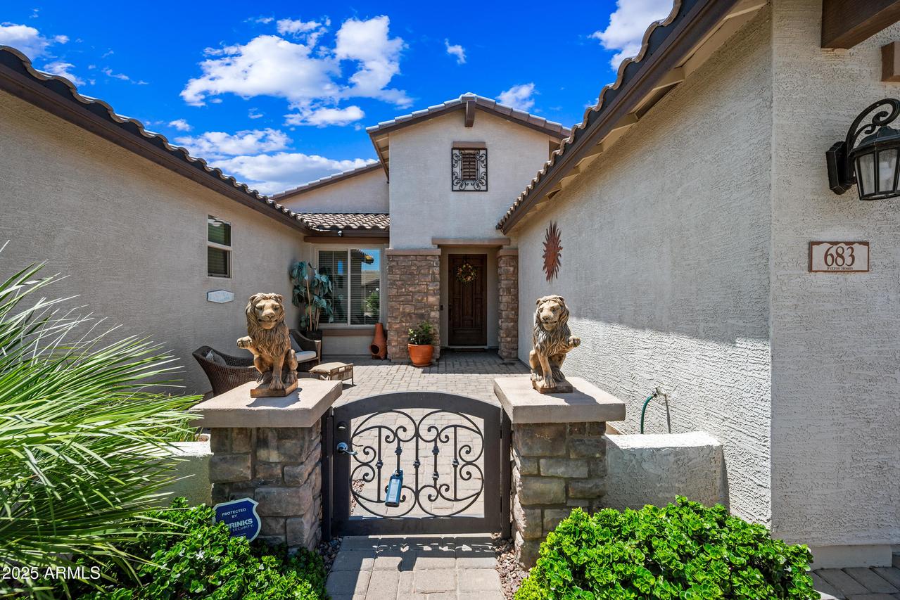 683 W Honey Locust Ave., Queen Creek, AZ 85140