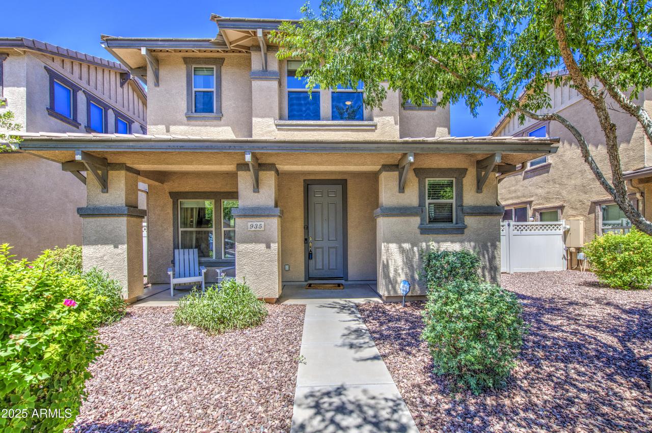 935 S Deerfield Ln., Gilbert, AZ 85296