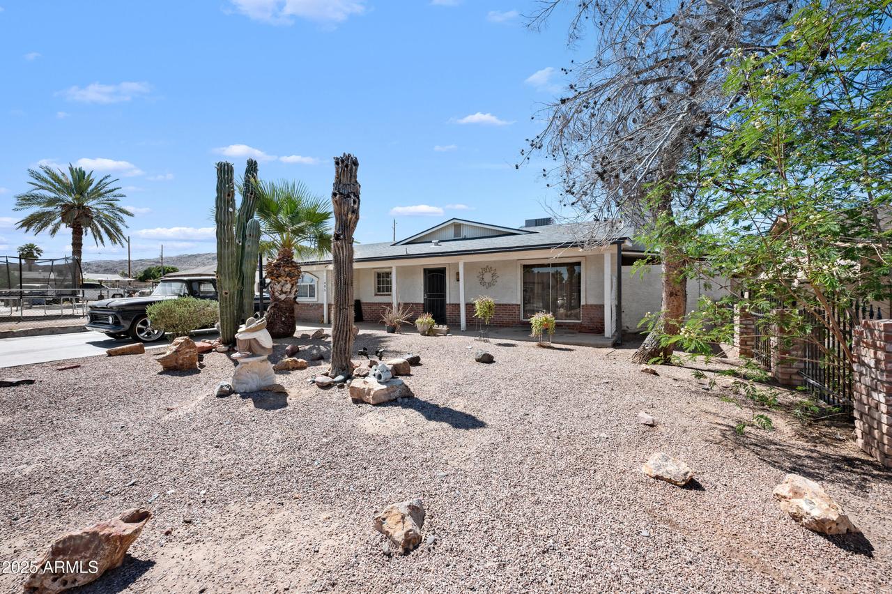 405 W Monte Way, Phoenix, AZ 85041