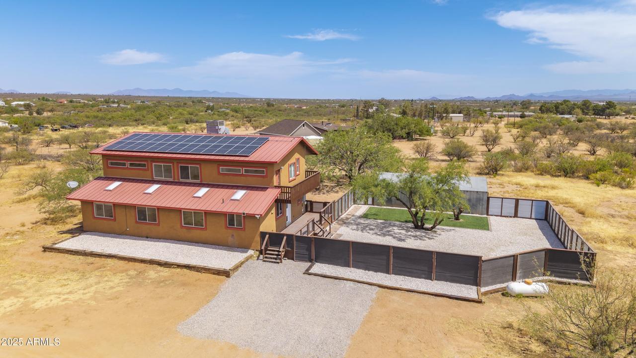 6921 E Galahad Ln., Hereford, AZ 85615
