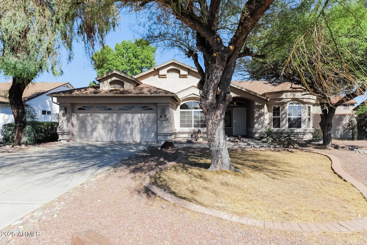 6126 W Paradise Ln., Glendale, AZ 85306
