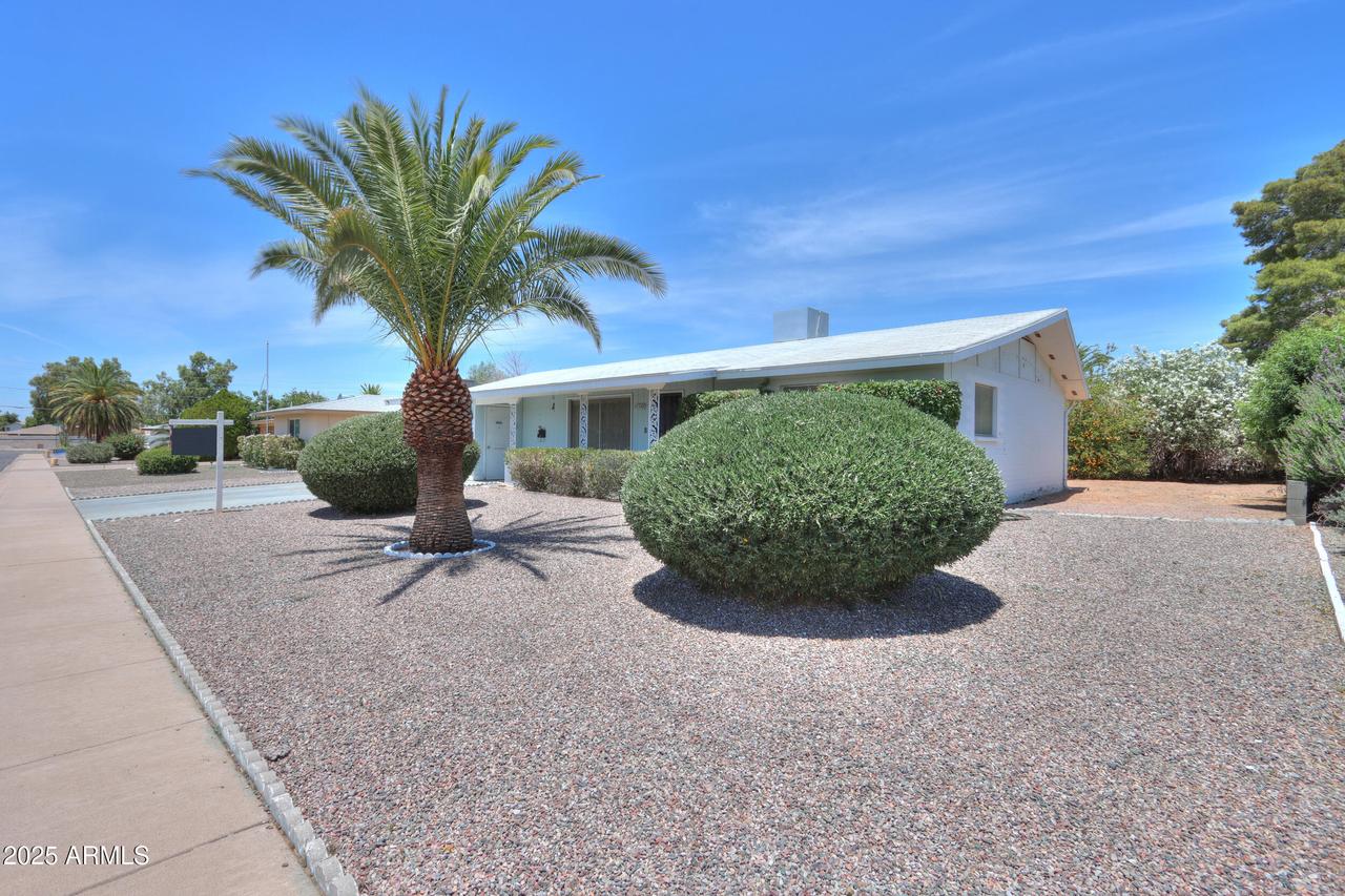 5228 E Des Moines St., Mesa, AZ 85205