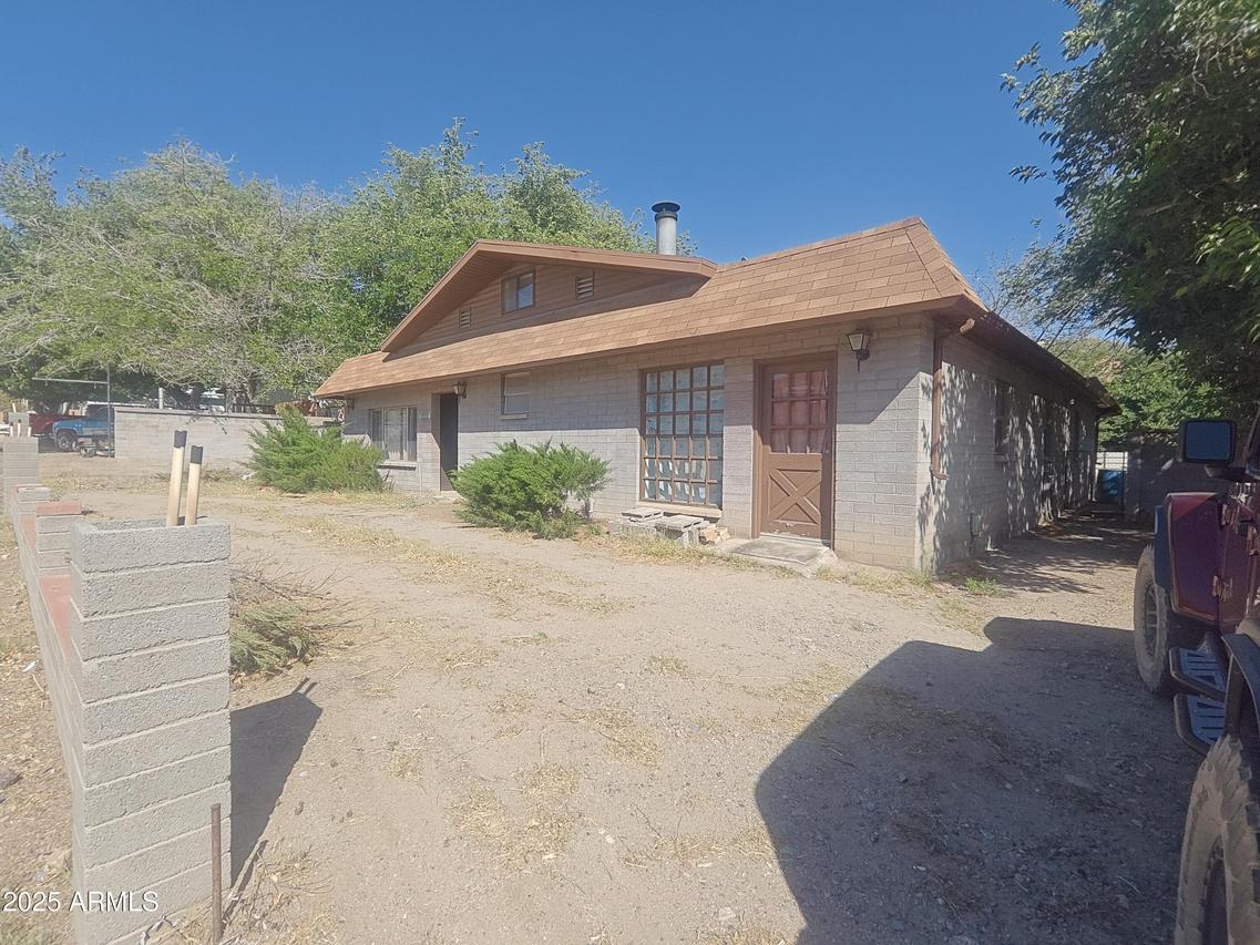 5463 E Roberts Dr., Globe, AZ 85501