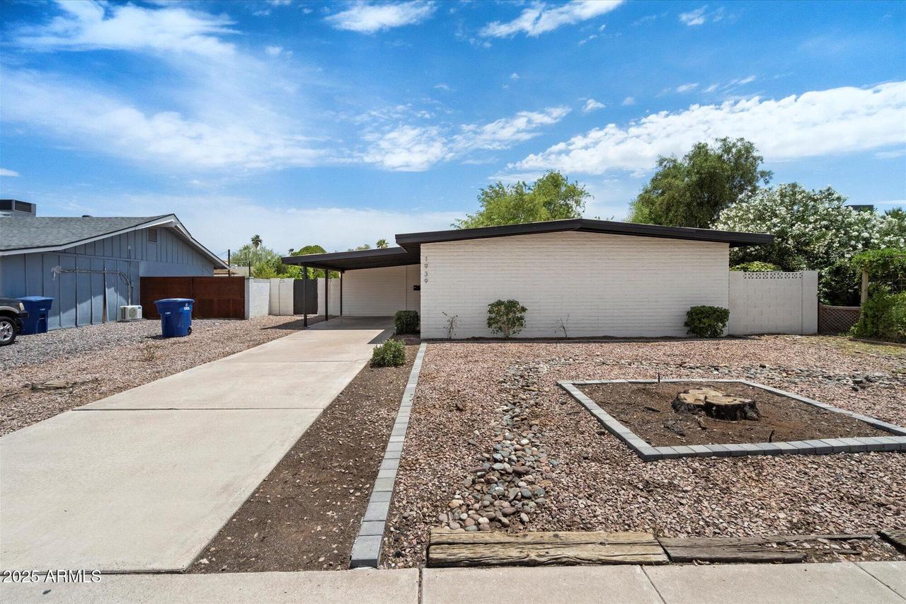 1939 E Alameda Dr., Tempe, AZ 85282