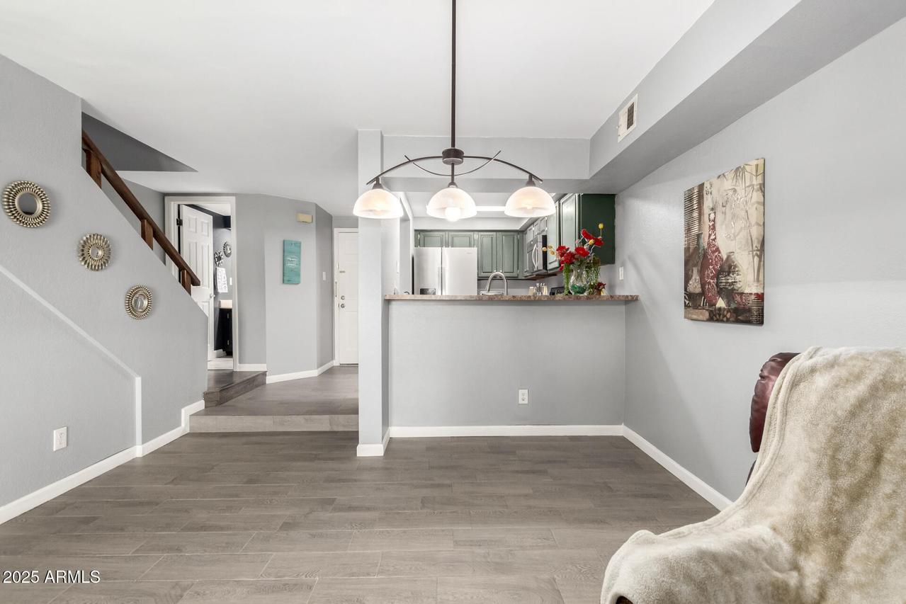 2121 W Union Hills Dr. #113, Phoenix, AZ 85027