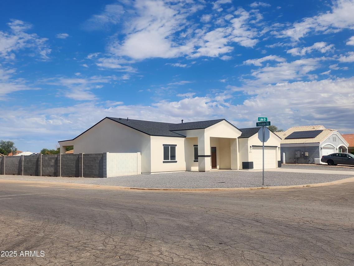 12178 W Lobo Dr., Arizona City, AZ 85123