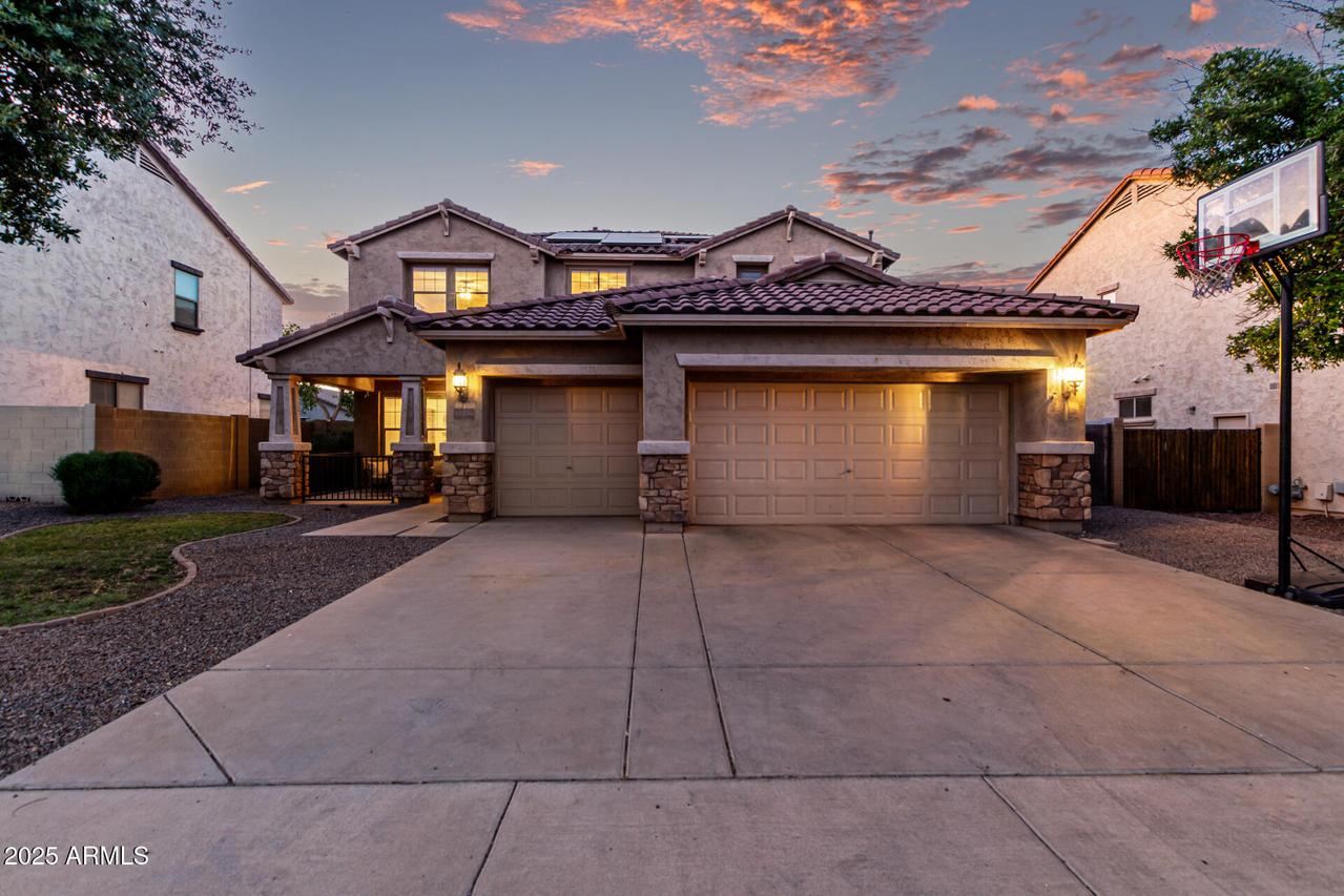 18136 W Golden Ln., Waddell, AZ 85355