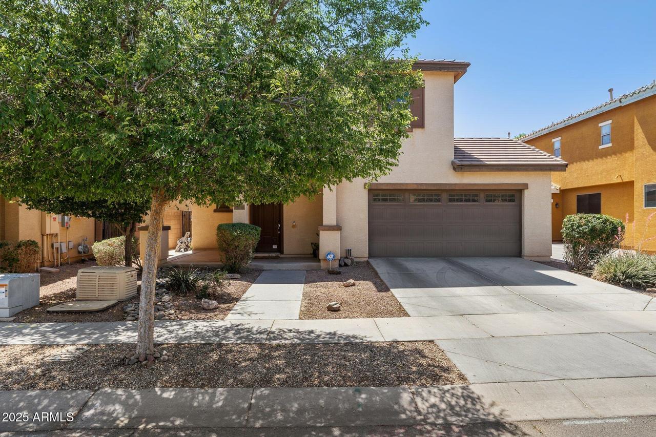 2096 S Moccasin Tr., Gilbert, AZ 85295