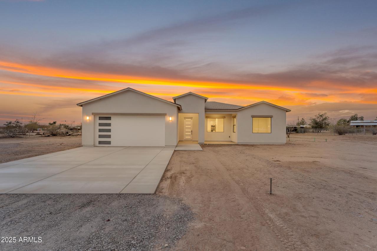 28834 N 175th Ave., Surprise, AZ 85387
