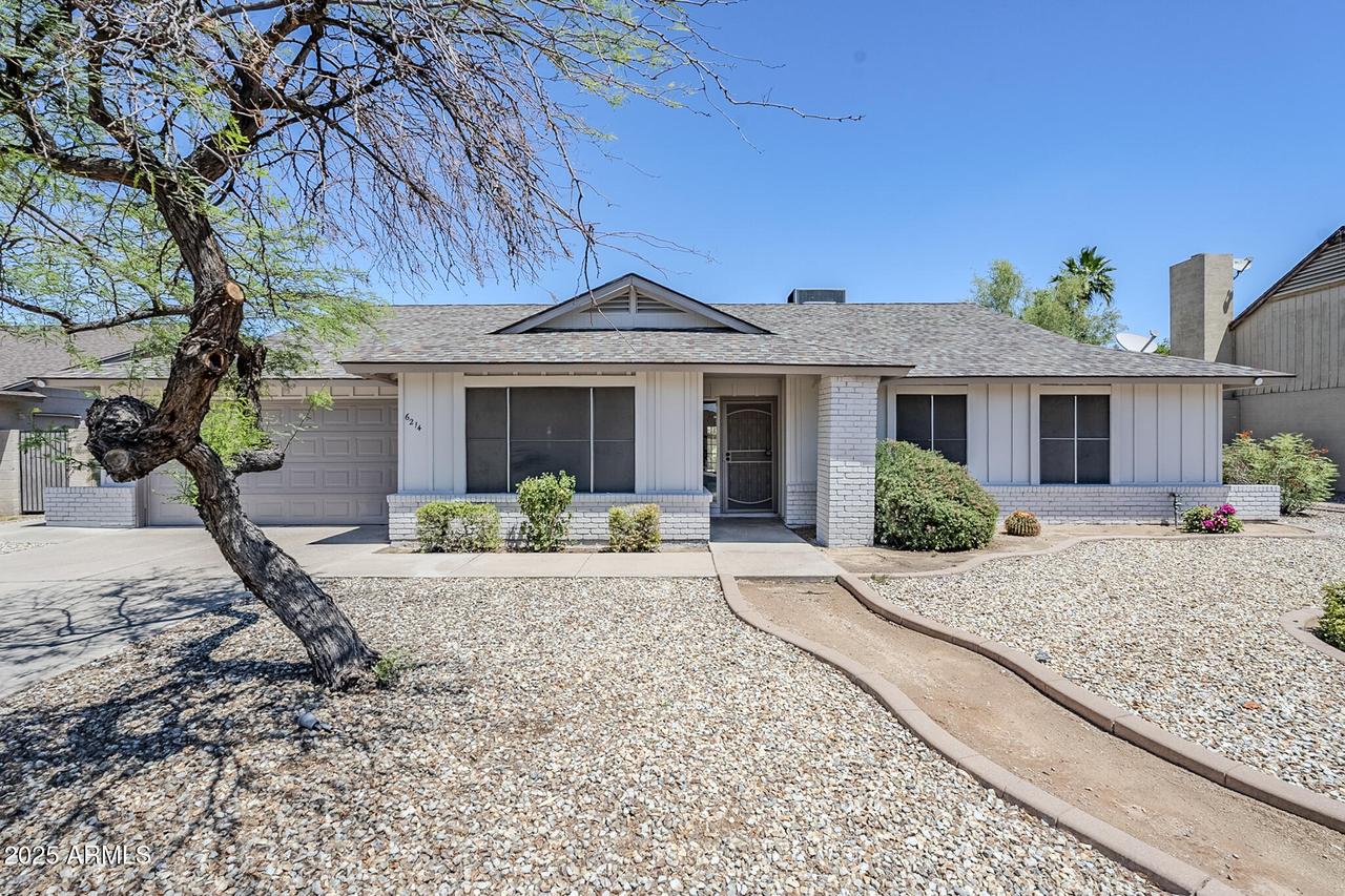 6214 W Sunnyside Dr., Glendale, AZ 85304