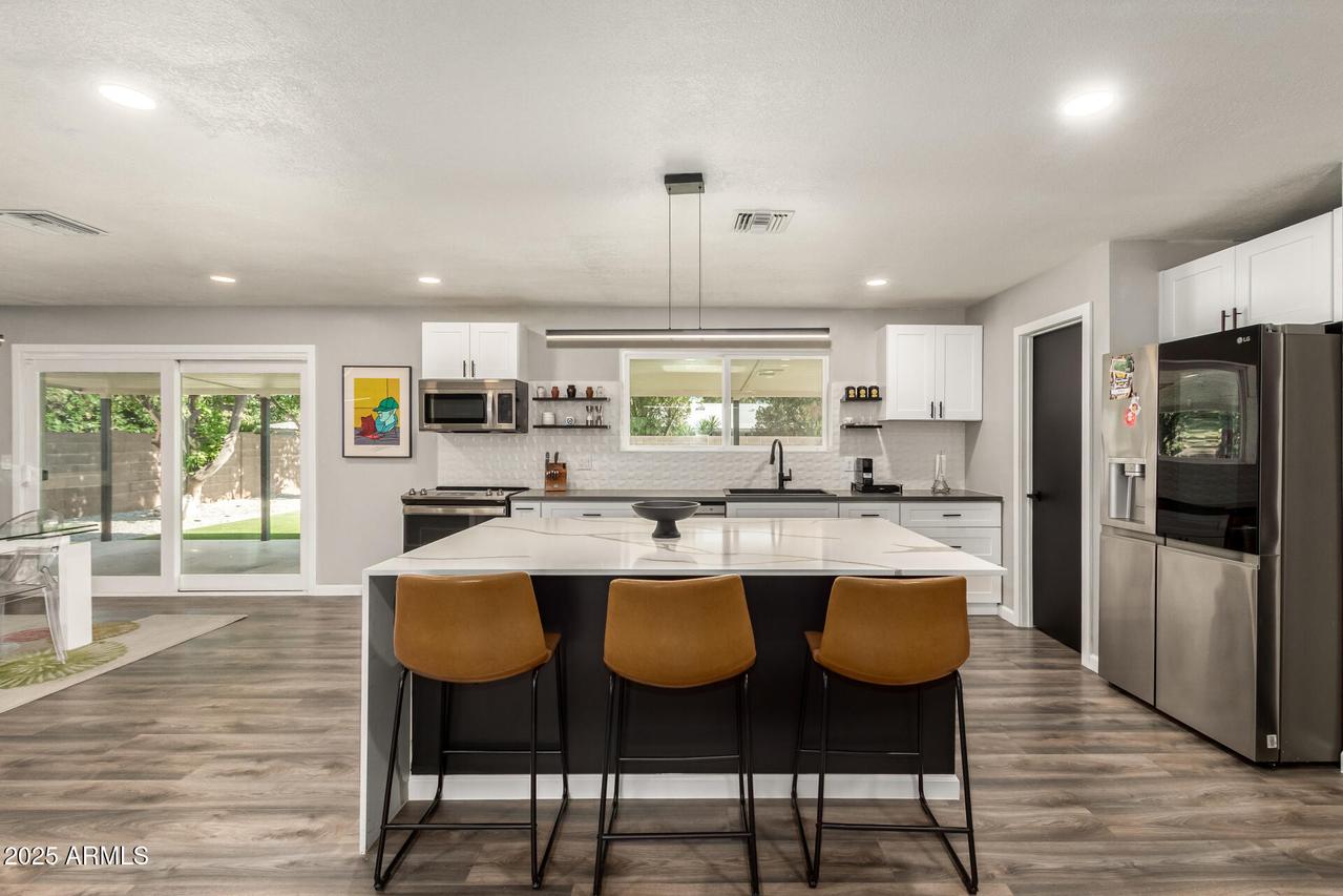 3010 E Yucca St., Phoenix, AZ 85028