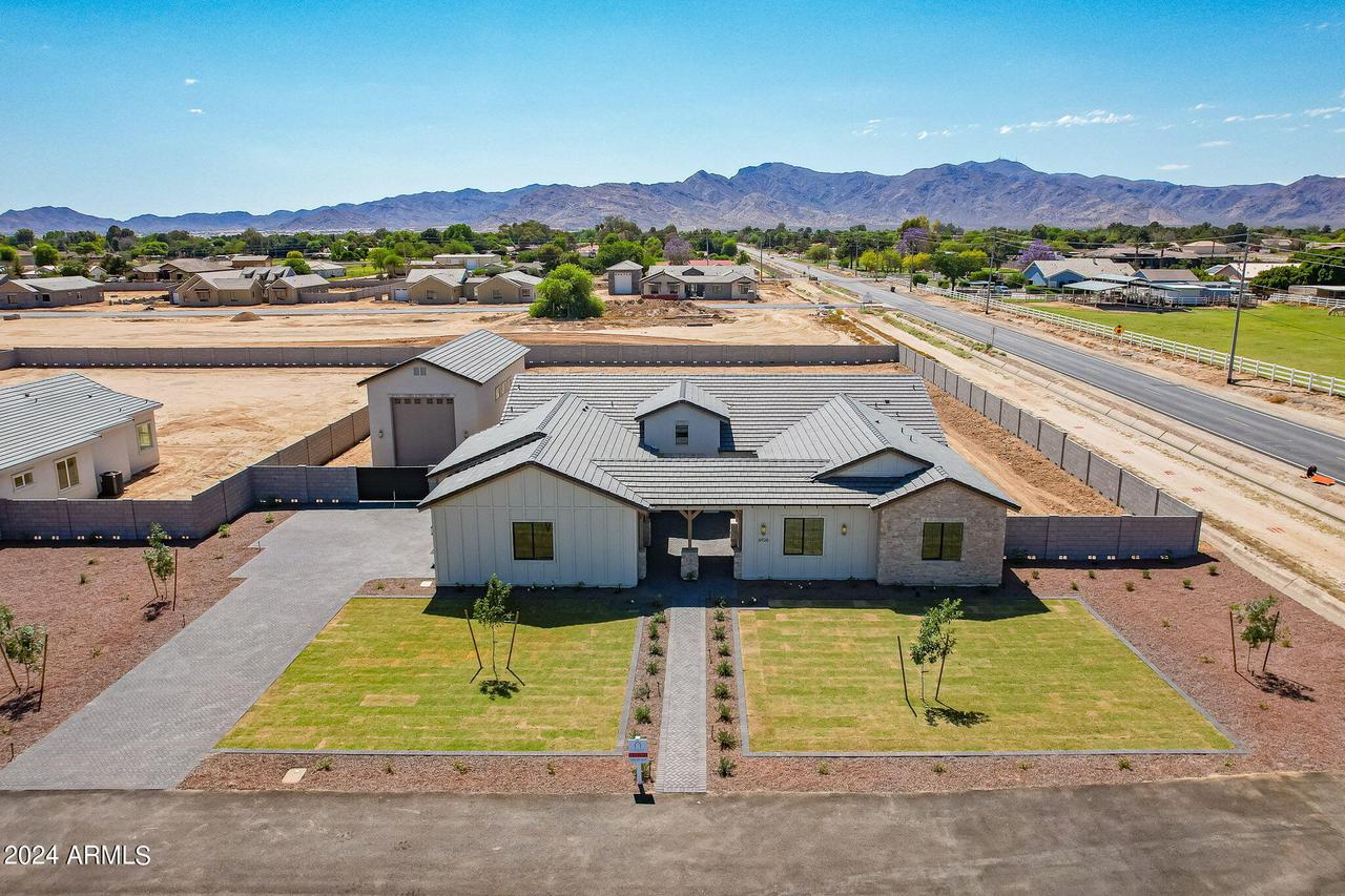 6926 N 177th Pl., Waddell, AZ 85355