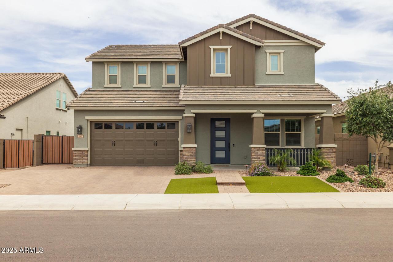 2847 W Show Low Dr., San Tan Valley, AZ 85144