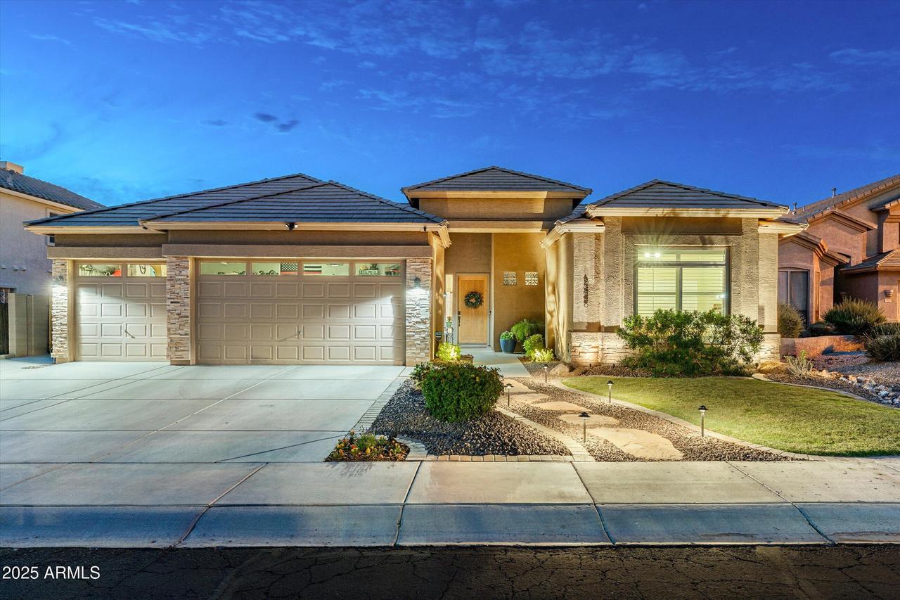 6326 W Misty Willow Ln., Glendale, AZ 85310