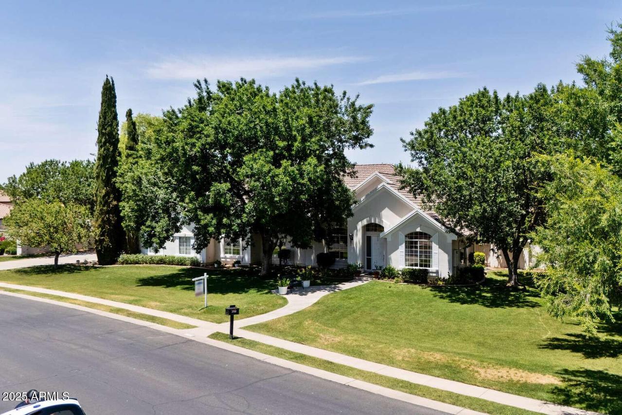 3750 E Palm St., Mesa, AZ 85215