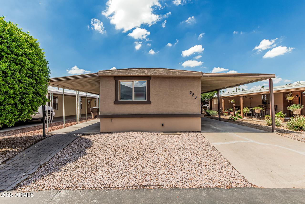 6812 N Polk St. #223, Phoenix, AZ 85043