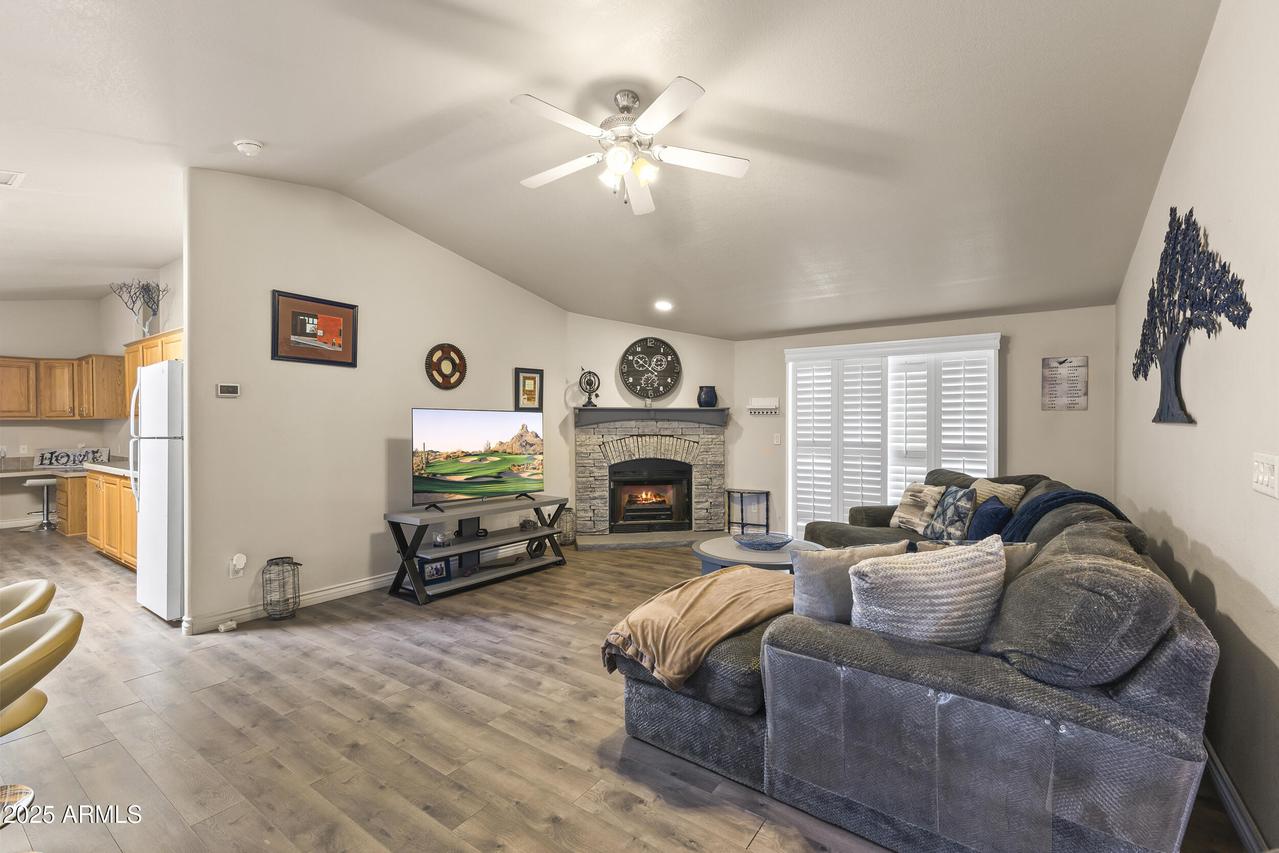 8111 E 5th Ave., Mesa, AZ 85208
