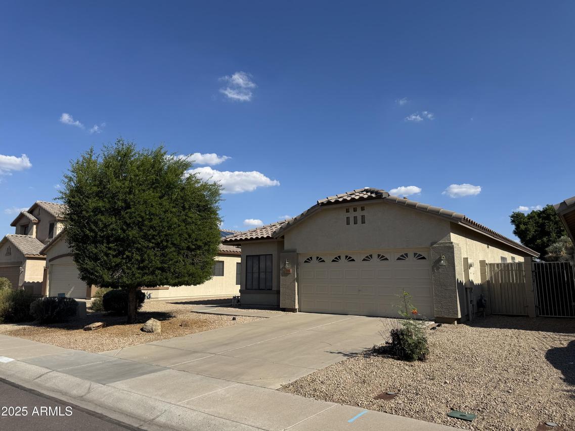 8927 W Paradise Dr., Peoria, AZ 85345
