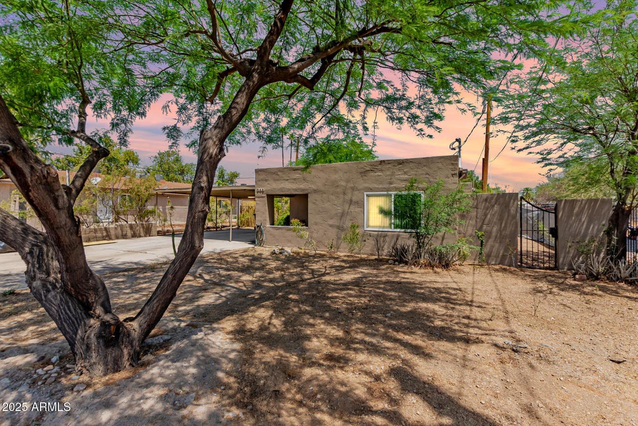 844 E Townley Ave., Phoenix, AZ 85020