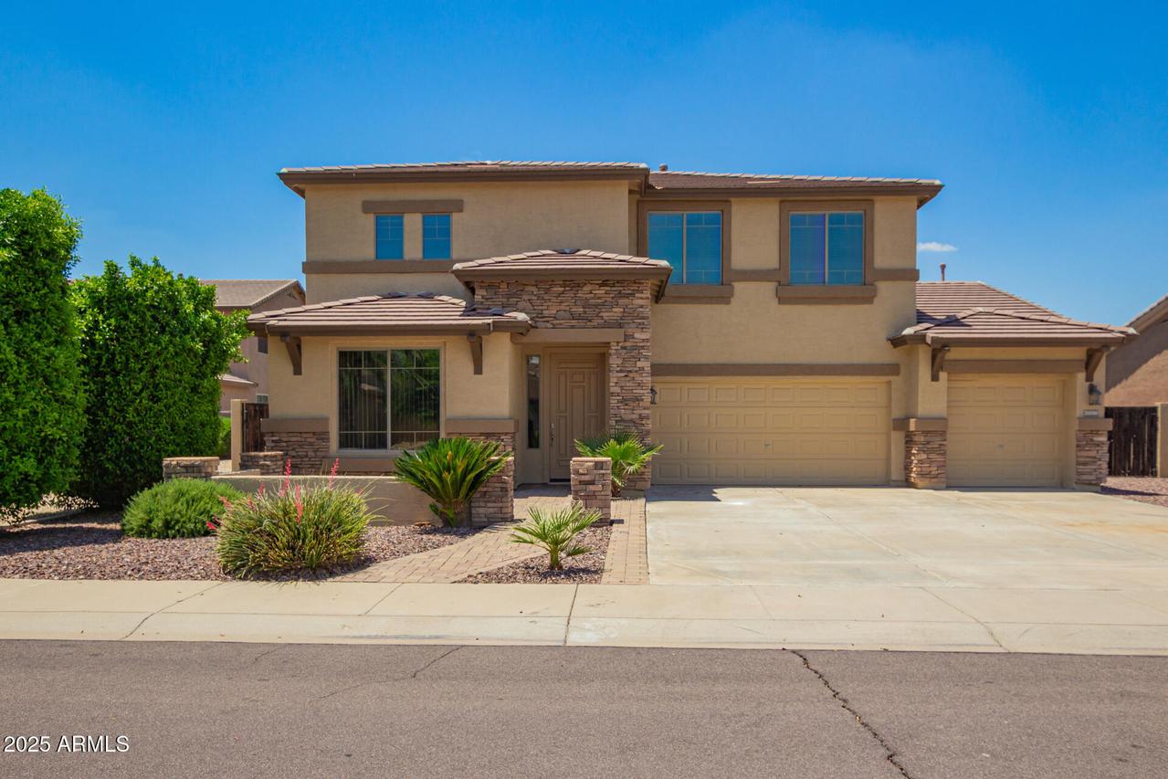 26080 N 73rd Ln., Peoria, AZ 85383