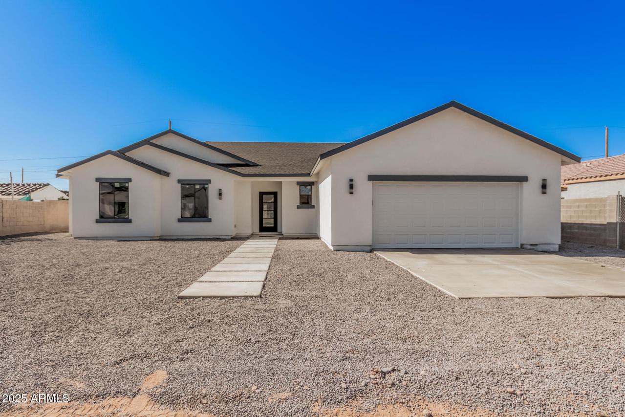 5499 E Red Bird Ln., San Tan Valley, AZ 85140