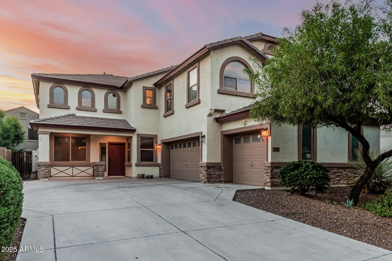 2556 E Quiet Hollow Ln., Phoenix, AZ 85024