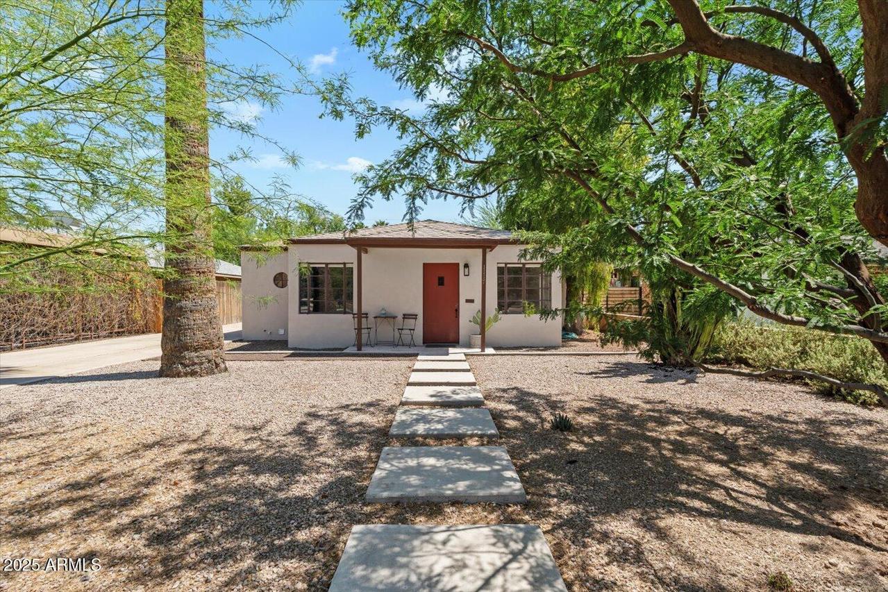 1117 W Glenrosa Ave., Phoenix, AZ 85013
