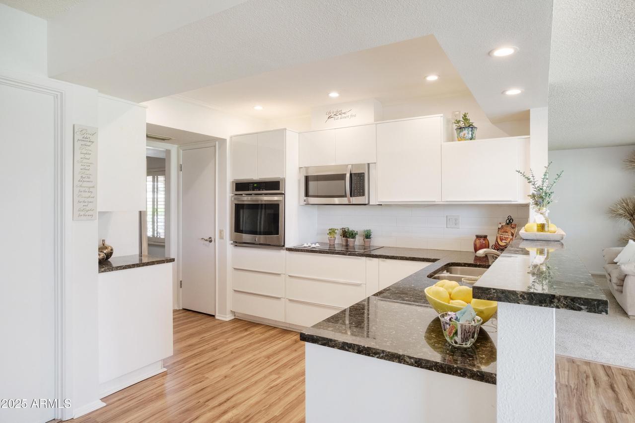 19030 N Signal Butte Cir., Sun City, AZ 85373