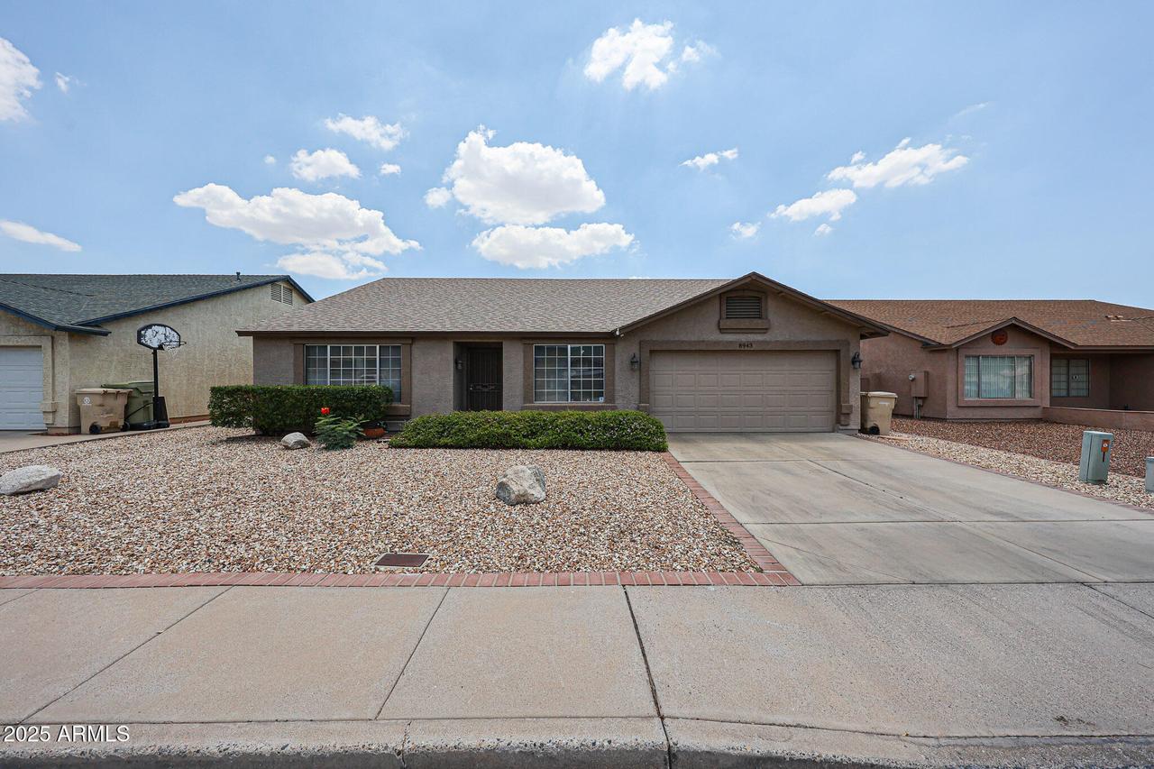 8943 W Sierra Vista Dr., Glendale, AZ 85305