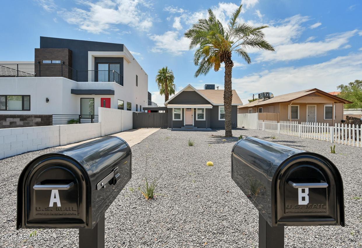 807 E Fairmount Ave., Phoenix, AZ 85014