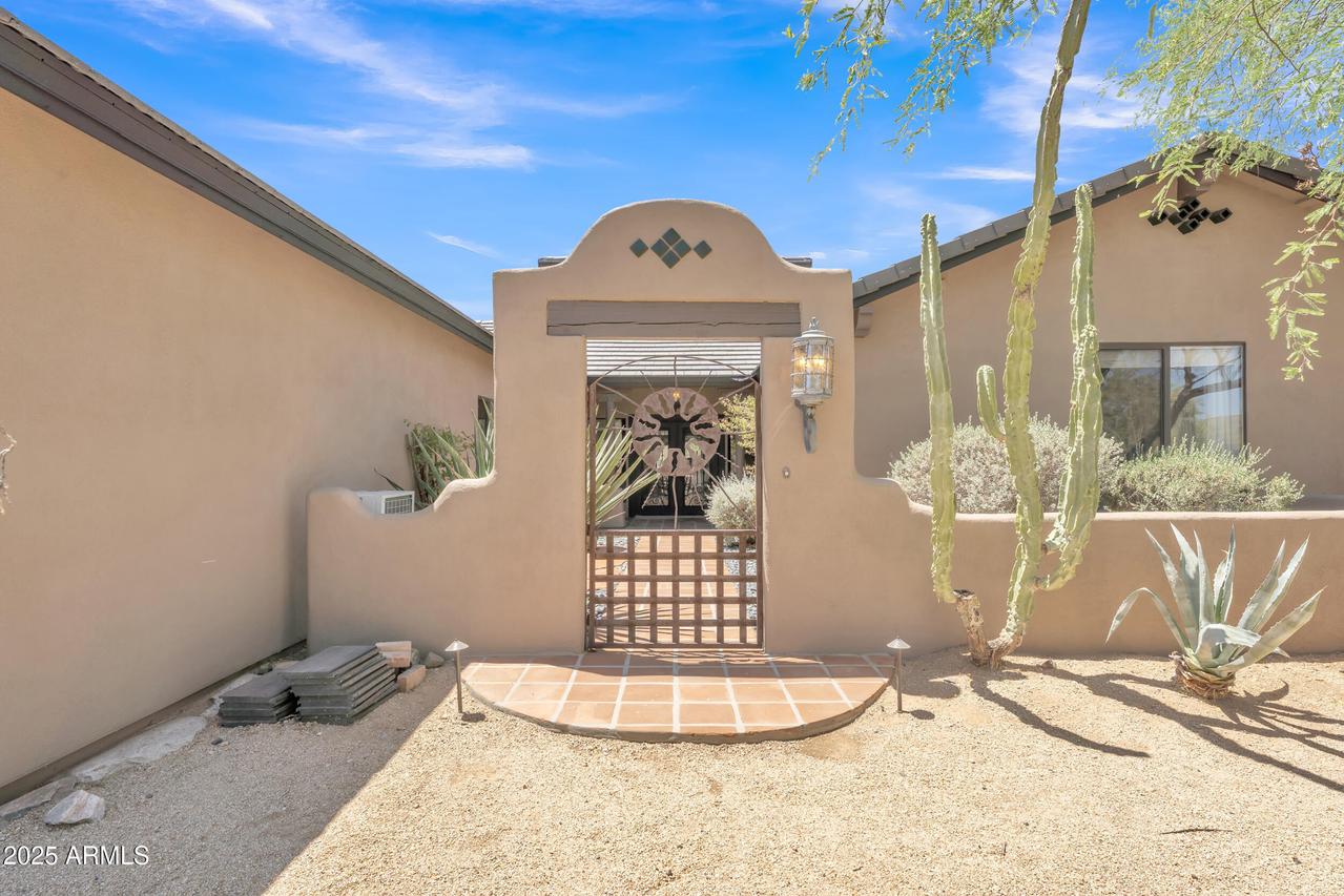 7839 E Dixileta Dr., Scottsdale, AZ 85266