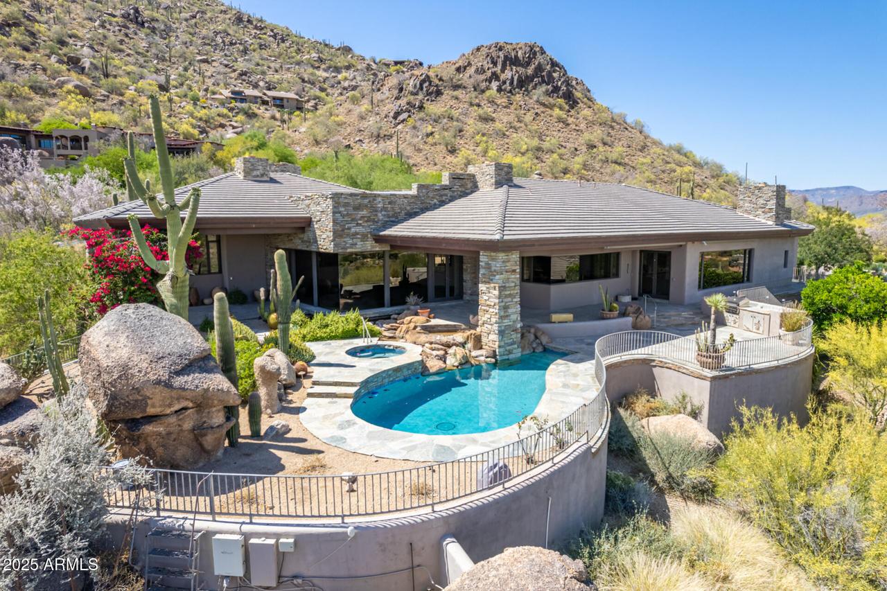 6901 E Restin Rd., Carefree, AZ 85377