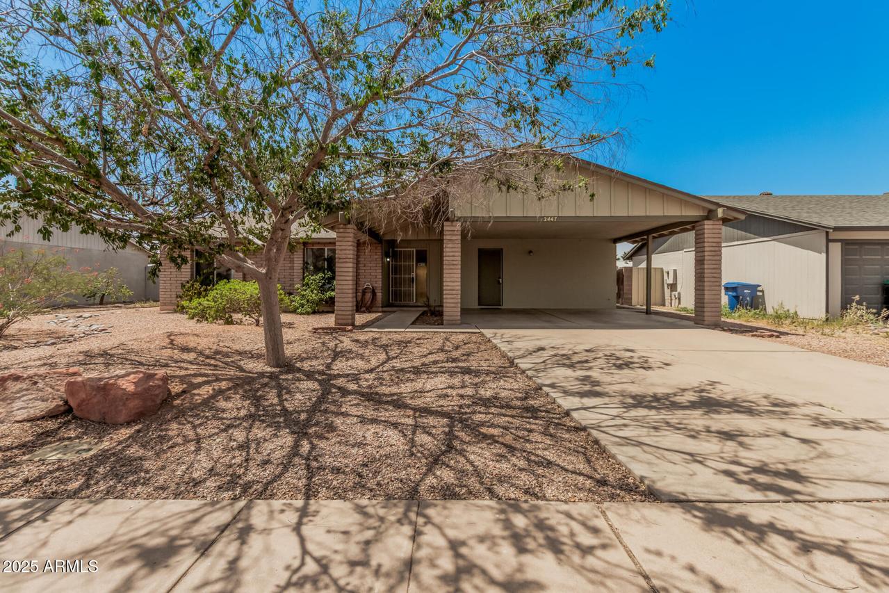 2447 E Holmes Ave., Mesa, AZ 85204