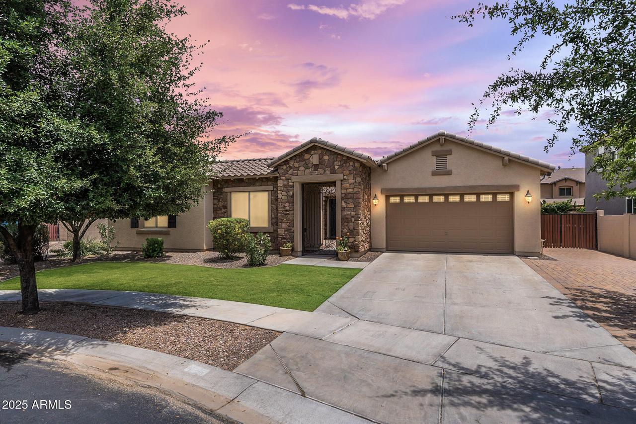 6299 S Roanoke St., Gilbert, AZ 85298