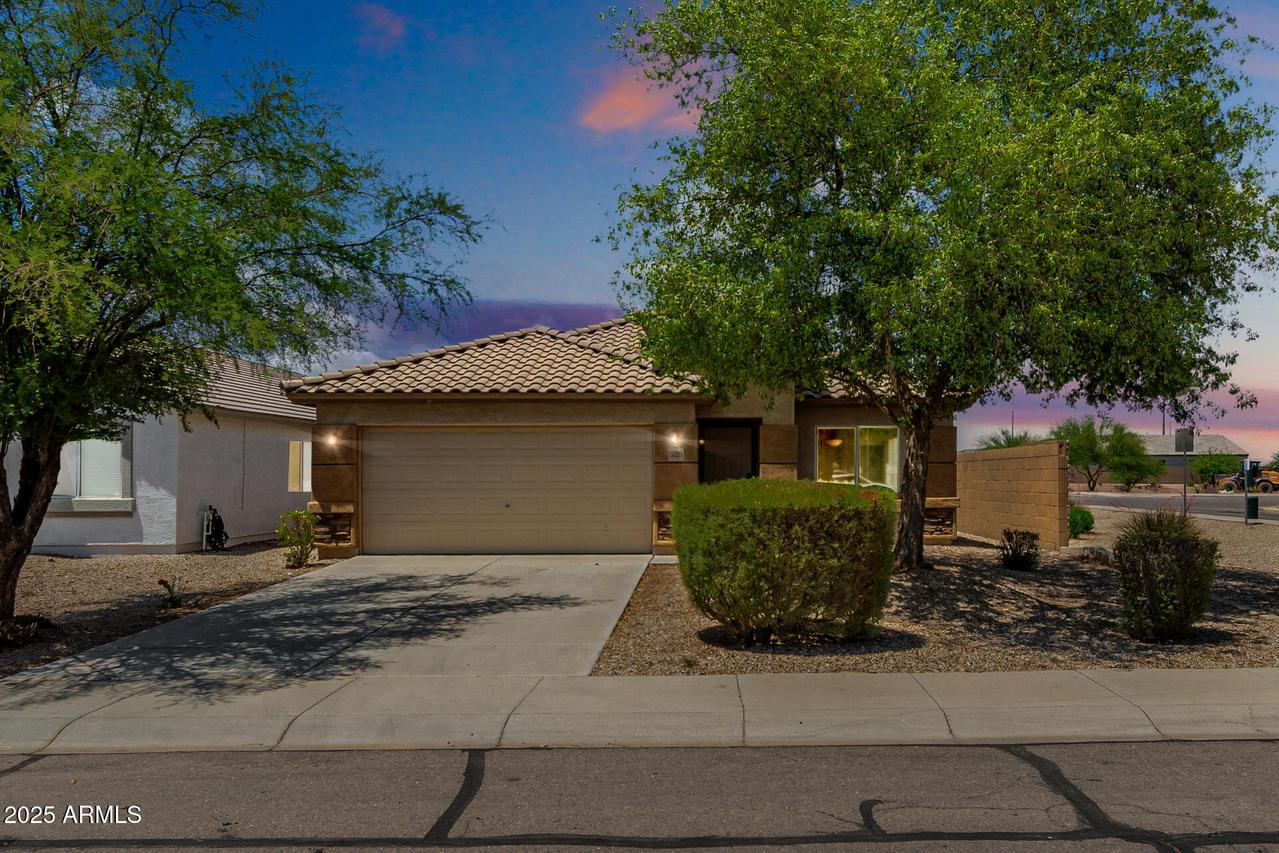5320 E Silverbell Rd., San Tan Valley, AZ 85143