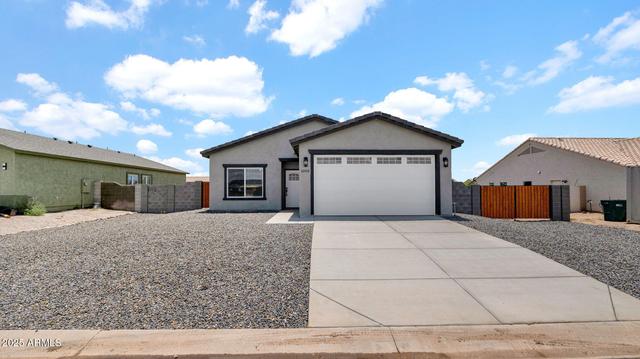 New Homes with Master Bedrooms on the 1st Floor in Arizona City: May 31st to June 6th