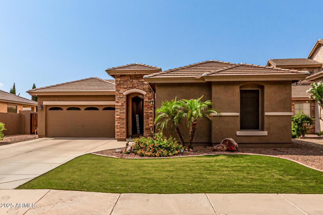 241 W Roadrunner Dr., Chandler, AZ 85286