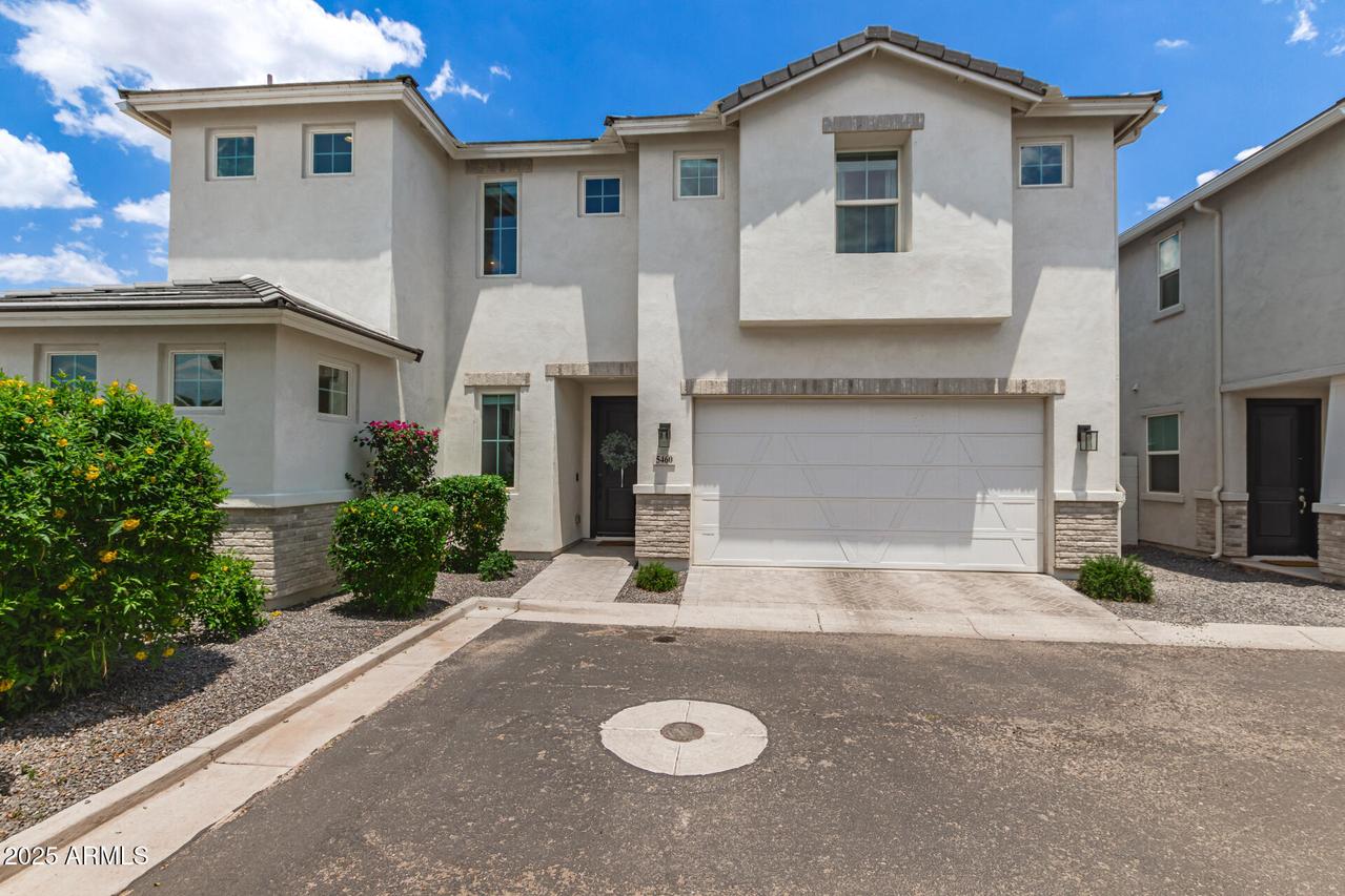 5460 S Dillon Cir., Mesa, AZ 85212