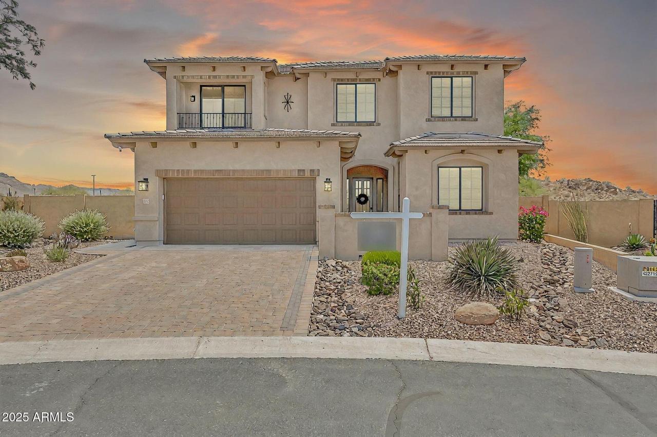 9017 E June Cir., Mesa, AZ 85207