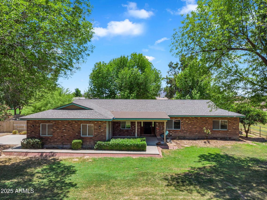 3887 E Via Del Rancho Rd., Gilbert, AZ 85298