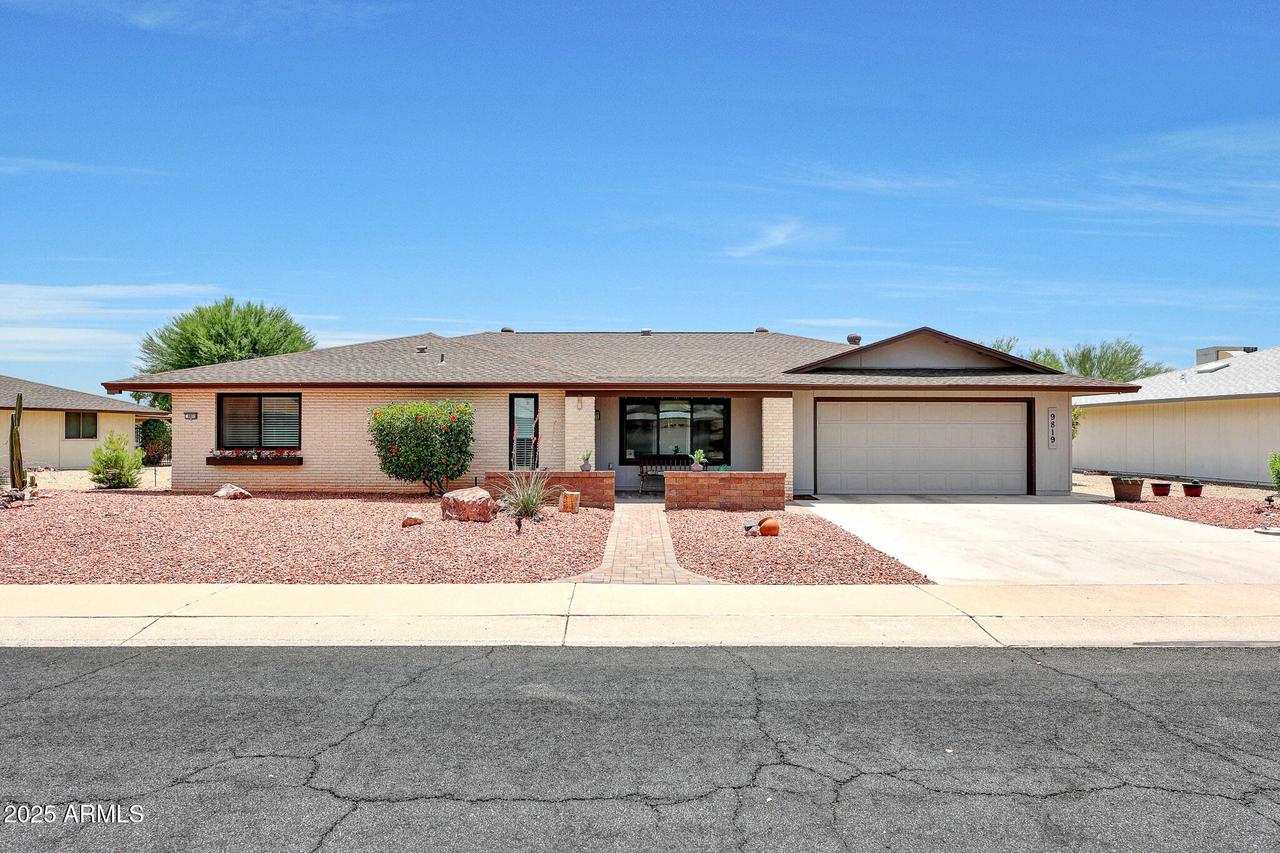9819 W Silverbell Dr., Sun City, AZ 85351