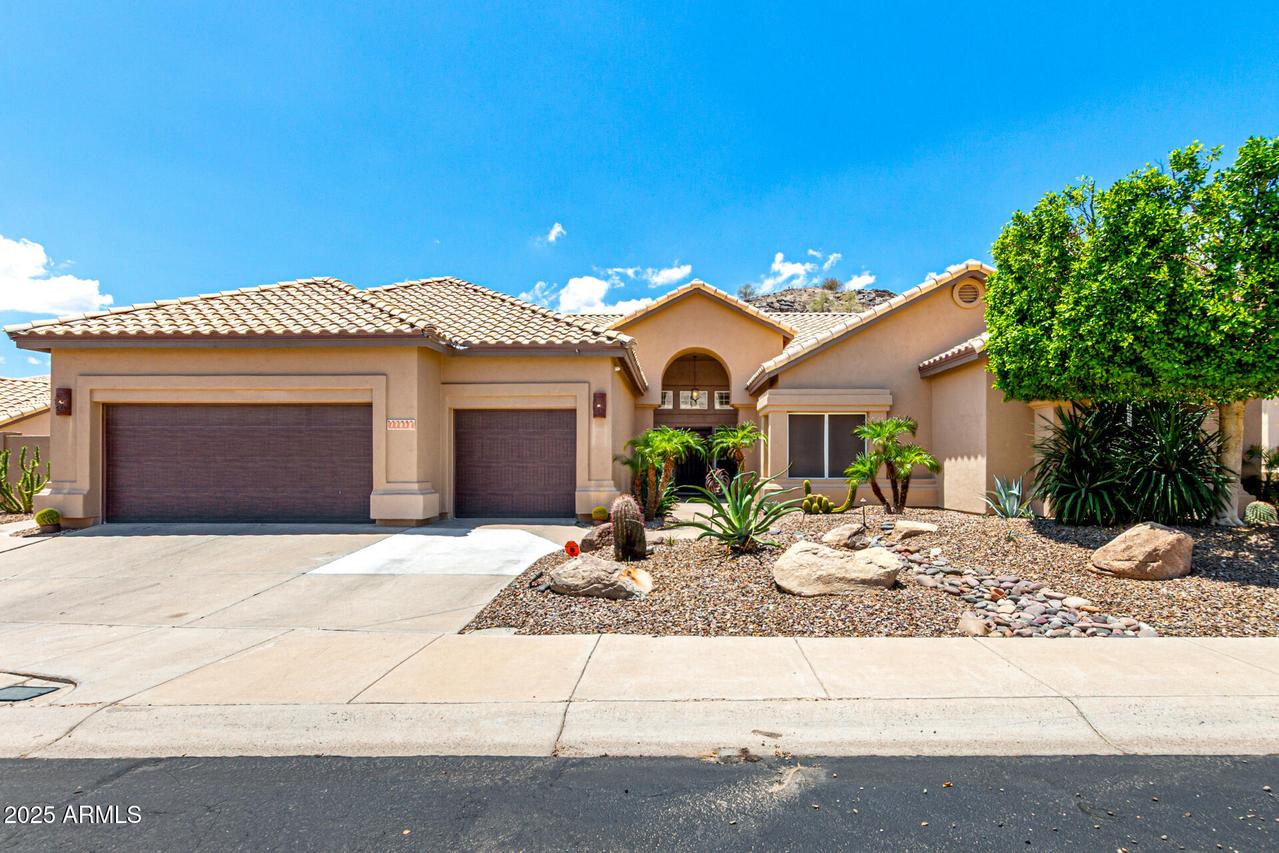 14058 S 24th Way, Phoenix, AZ 85048