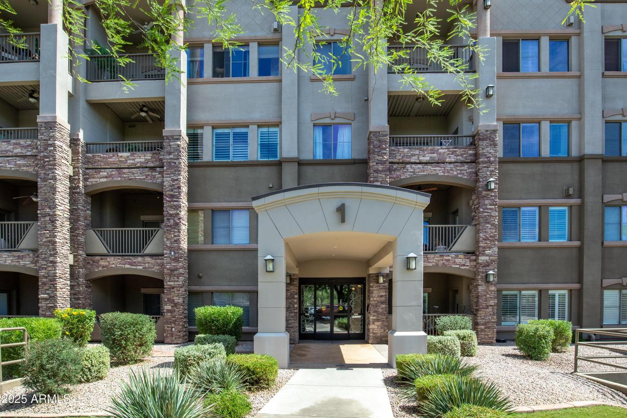 5450 E Deer Valley Dr. #1004, Phoenix, AZ 85054