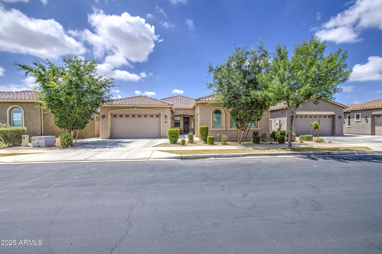 9845 E Thistle Ave., Mesa, AZ 85212