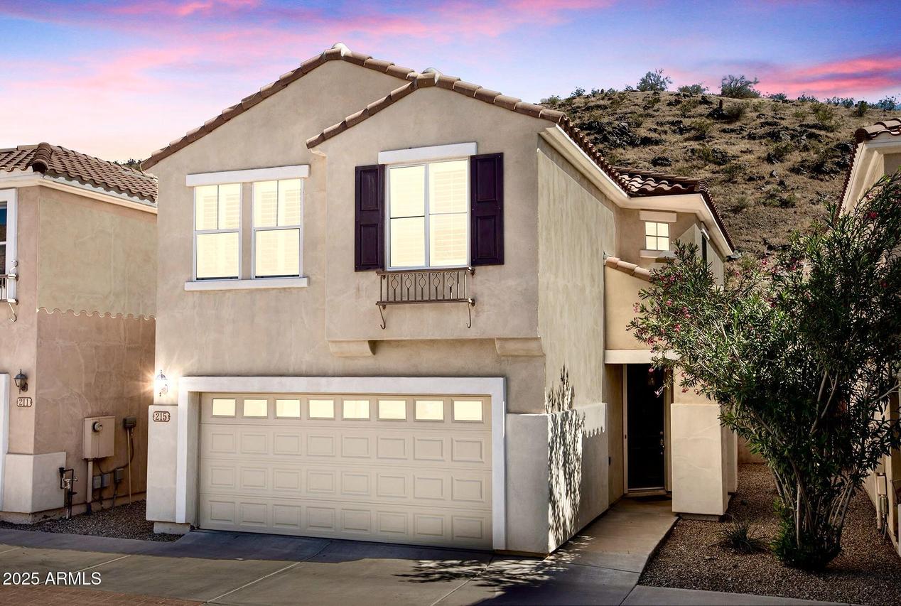 215 W Mountain Sage Dr., Phoenix, AZ 85045